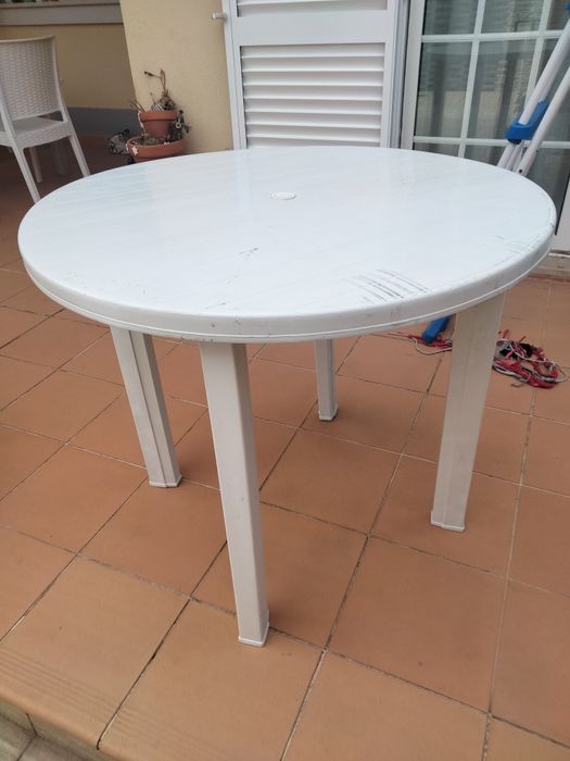 Mesa em pvc redonda