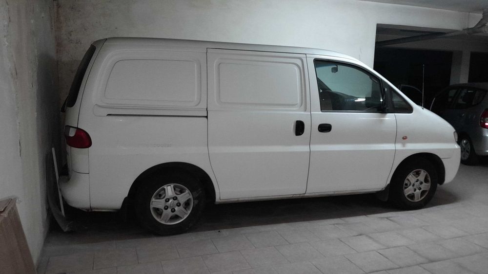 Carrinha Hyundai H1 2.5 Tdi 100 cv