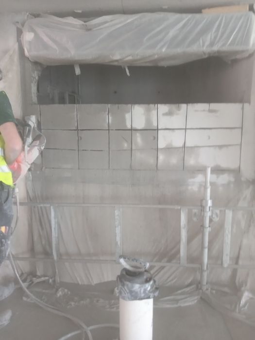 Diamentowe cięcie i wiercenie  betonu, otwory w betonie i cegle