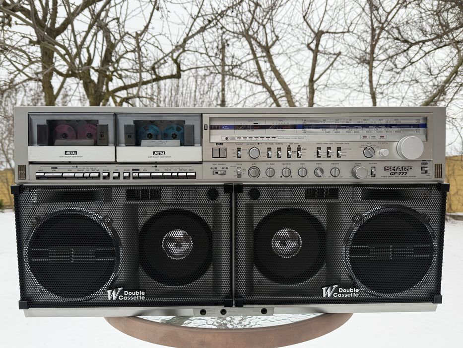 Продам магнитолу SHAPR GF-777Z