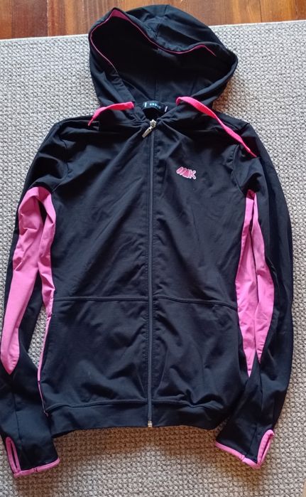 Roupa de desporto e fato banho