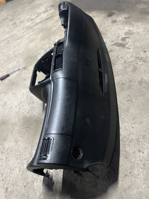 Торпеда Volkswagen Passat B5/B5+ чорна  розборка