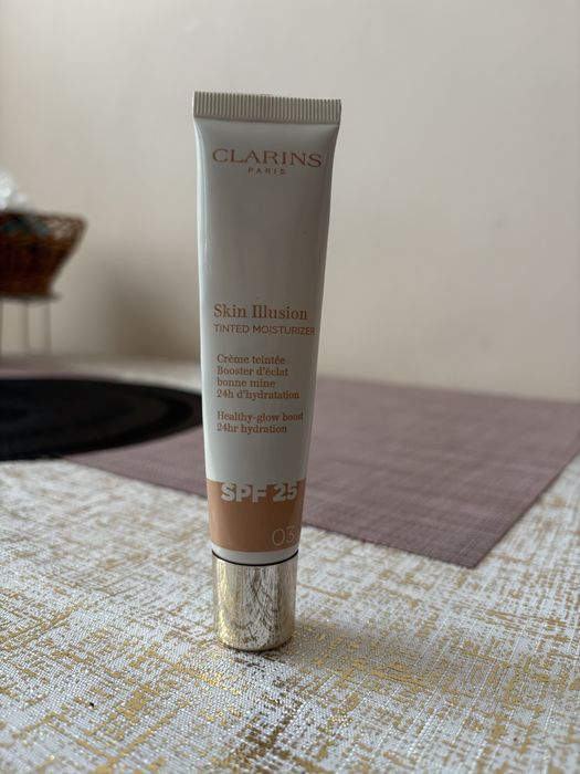 Продам основу-флюїд для обличчя