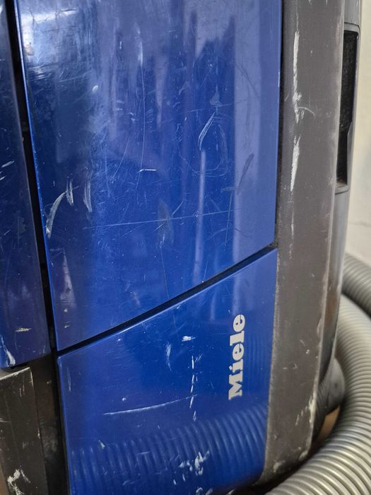 Aspiradores Miele com saco