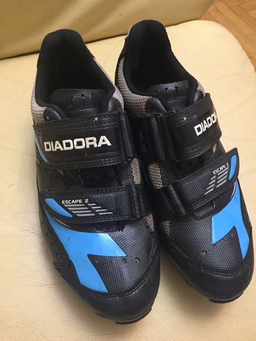 Контактні велотуфлі diadora 37 38 escape2