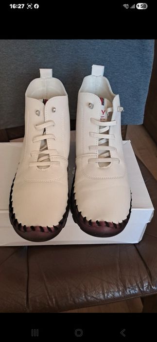 Buty sportowe miekkie roz na bucie 43 ale to jest 41 wkładka 26.5cm polecam