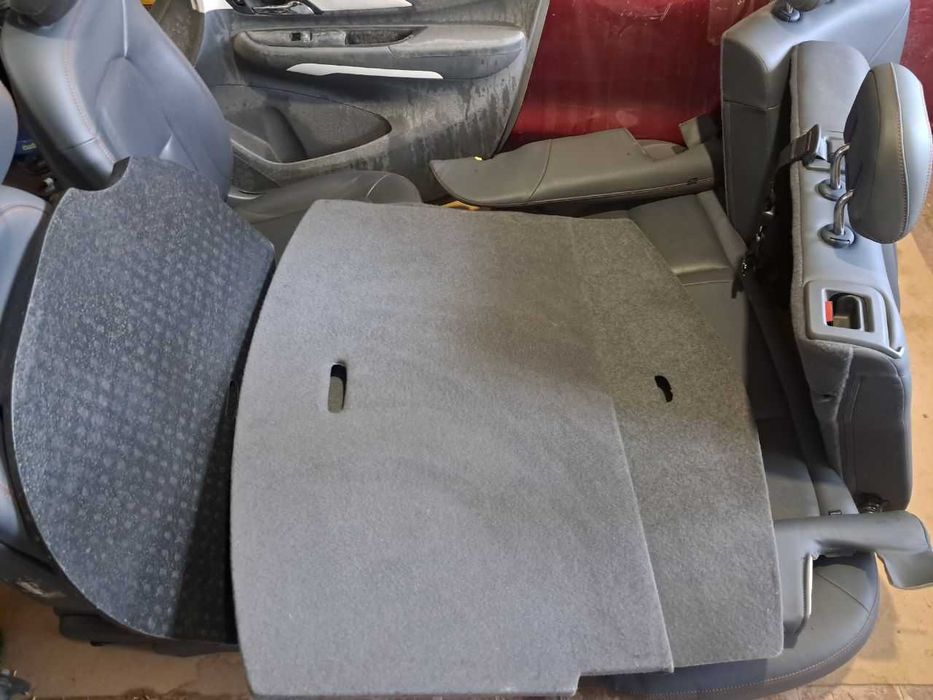 Полка багажника Chevrolet Bolt EV 17-23