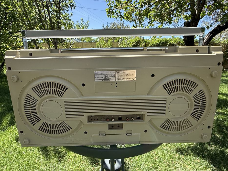 Продам магнитолу Sharp GF-535