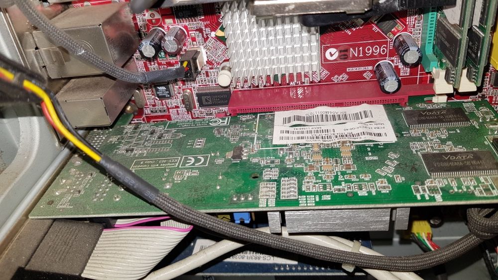 Komputer na części  sprawny Grafika Radeon 9250  MSI K8MM3-V