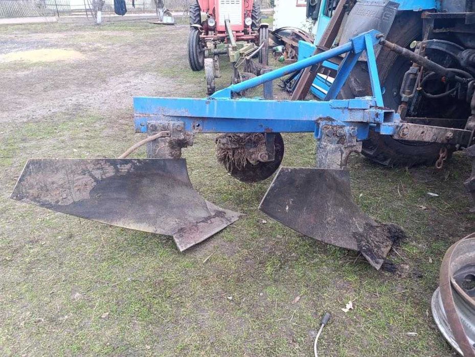 Продам плуг 2 .40