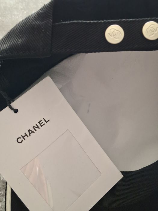 Czapka z daszkiem Chanel