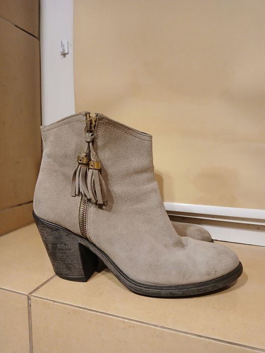 Botki damskie na obcasie