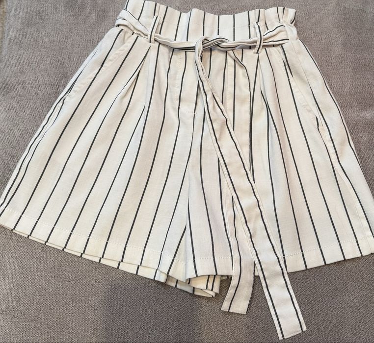 Шорти Bershka XS (12-14 років)