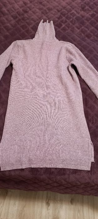 Светр.жіночий...