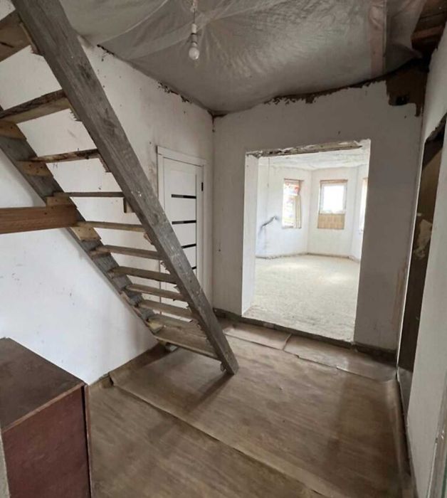 Продам 2-поверховий будинок у с. Петрик 4374