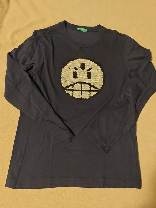 Sweat shirt azul marinho  com desenho reversível