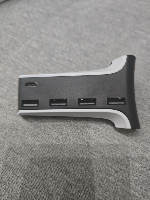 Hub USB do konsoli PS5