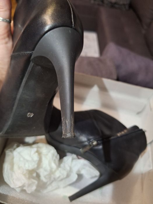 Buty damskie Carinii 40