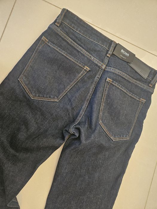 Boss _ Spodnie jeansy regular fit W30 L32 nowe