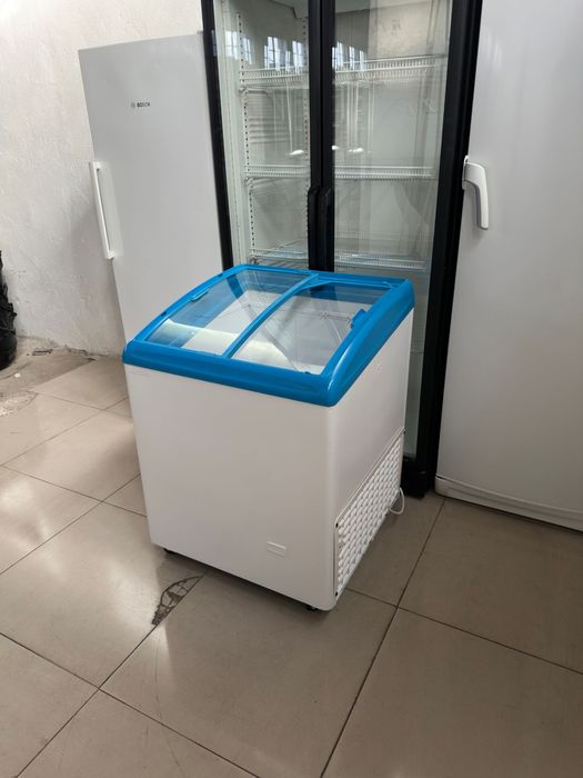 Zamrazarka witrynowa Aht Rio 68 na mrozonki