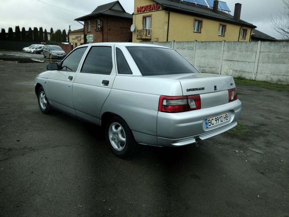 ваз 2110 газ.бензин