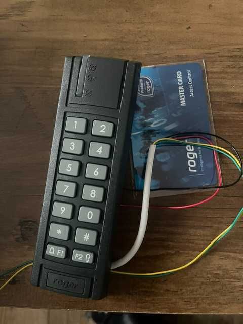 Roger MCT12M czytnik Mifare
