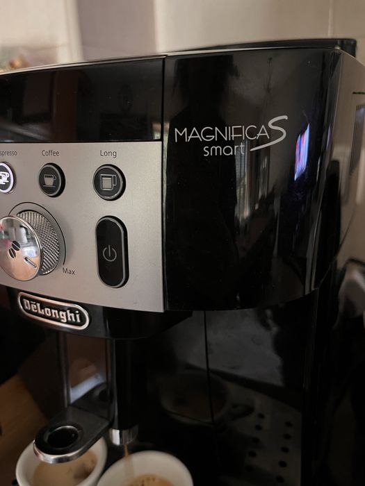 Maquina cafe Delonghi Magnifica S Smart