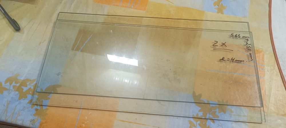 Prateleira em vidro temperado