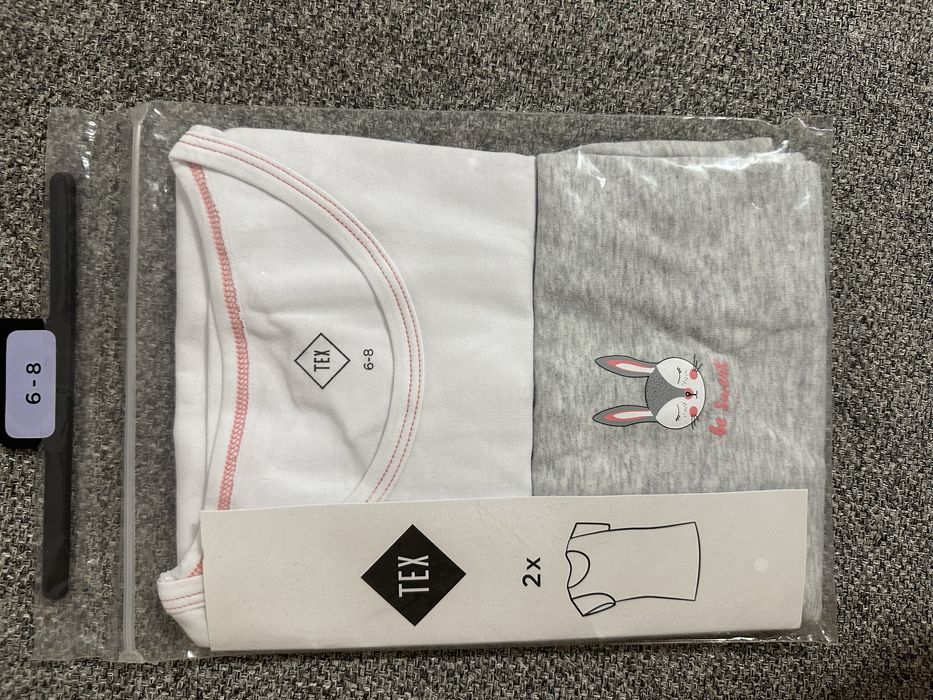 2 базові футболки дитячі на дівчинку. Комплект. 6-8 років