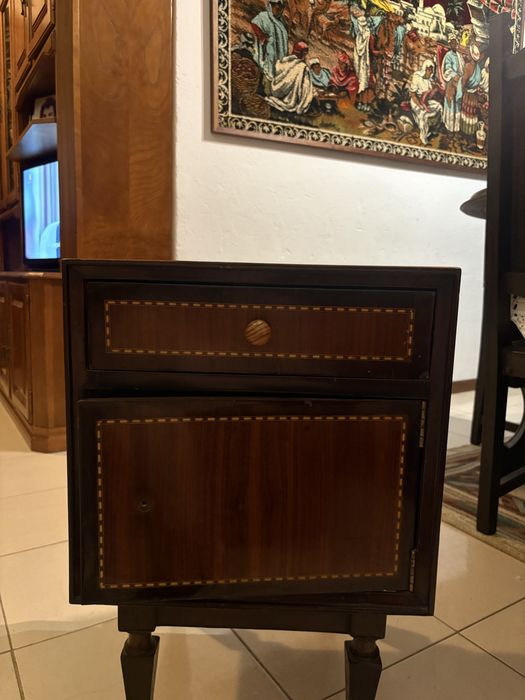 Mesa de cabeceira