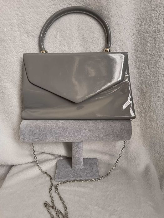 Lakierowana kopertówka na łańcuszku/ z rączką Bardzo dobry·KOKO