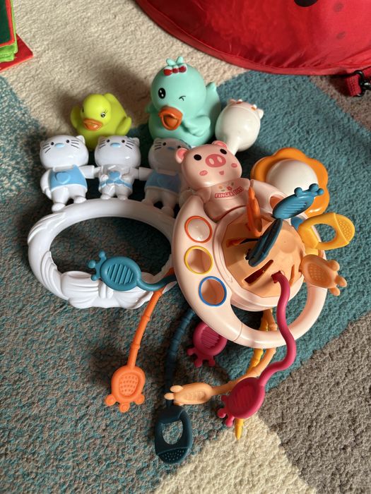 Іграшки для немовлят