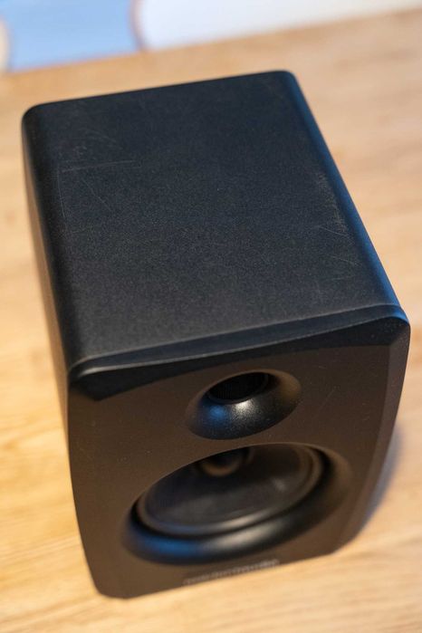 Resident Audio M5 - Monitory studyjne bliskiego pola