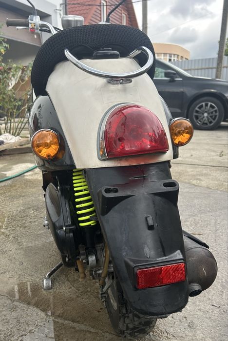 Продам скутер Yamaha vino