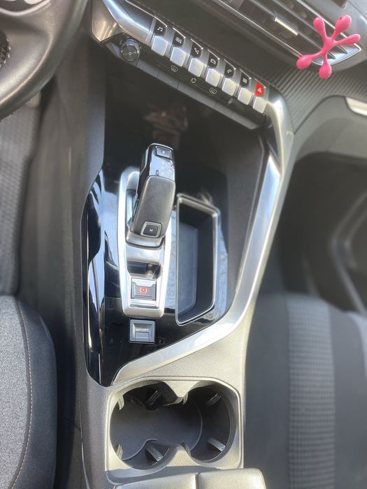 Продам Peugeot 5008