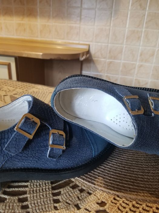 Туфлі шкіряні нові 37р