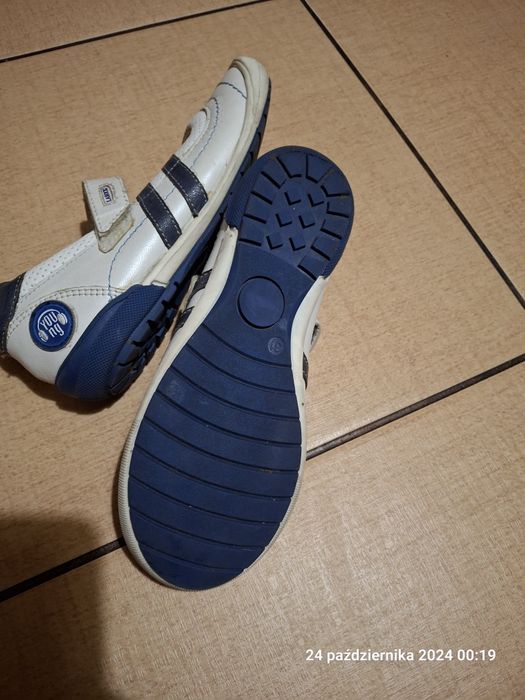 Skórzane buty/ balerinki r 31