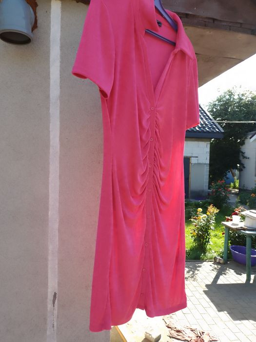 Ввідам ,відправлю речі безкоштовно,розміри М Л