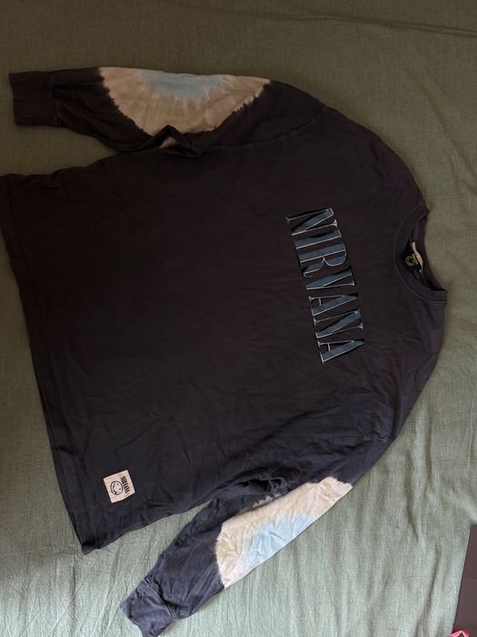 кофта nirvana pull and bear