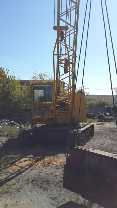 Пропонуємо в довгострокову оренду гусеничні крани РДК-160-3, РДК-160-2