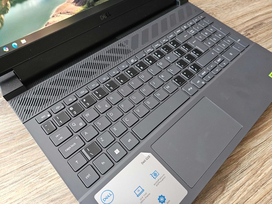 Laptop Gamingowy Dell G15 5530 / i7-13650HX /  RTX4060 / RAM 32Gb