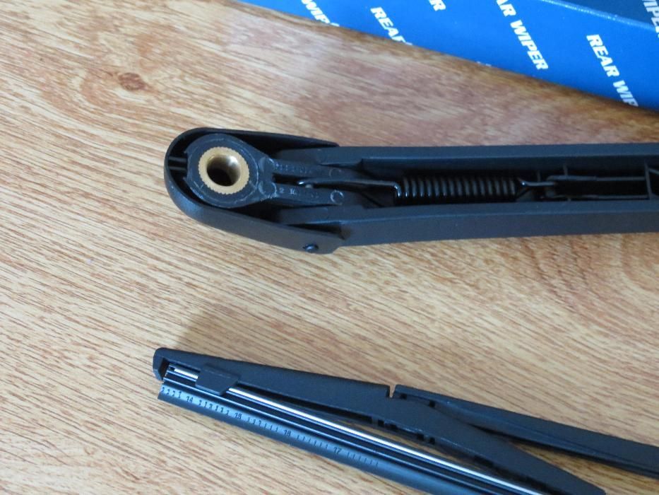 Дворник щетка задний держатель Фиат Добло Fiat Doblo Nemo