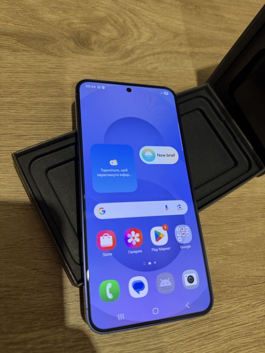 Samsung S25 12/256 Navy. Состояние нового