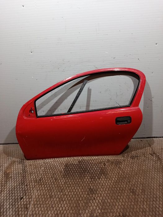 Porta frente esquerda OPEL Tigra (75_)
