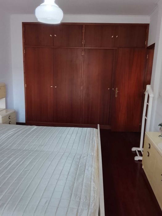 Quarto para arrendar
