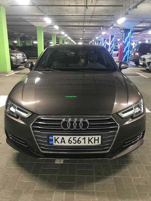 Продаю Audi A4 2016