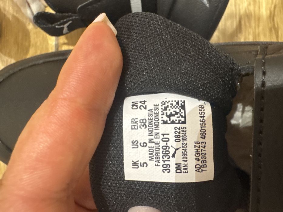 Нові кросівки Puma 38 розмір
