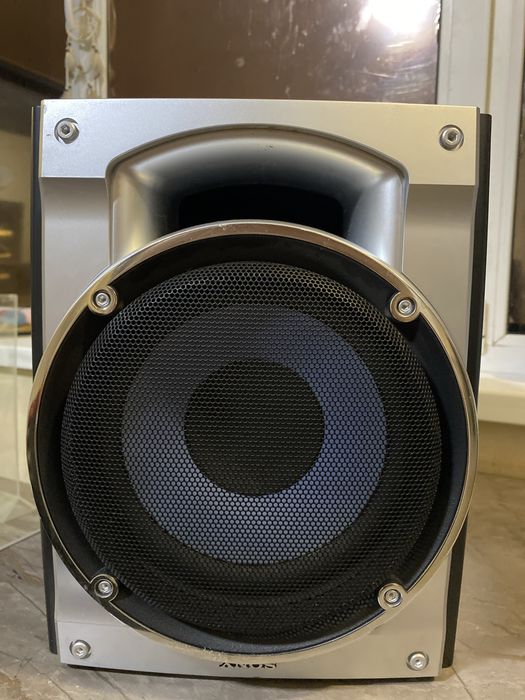 Колонка ( SONY ) Модель (SS-WG475) в чудовому стані.
