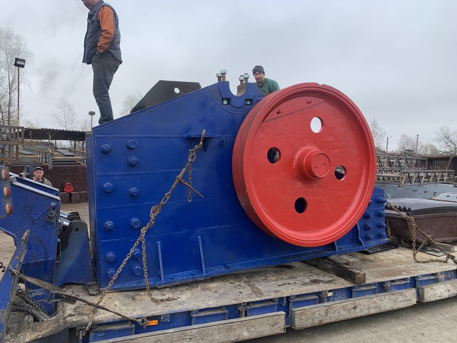 Щековая дробилка 1000/800