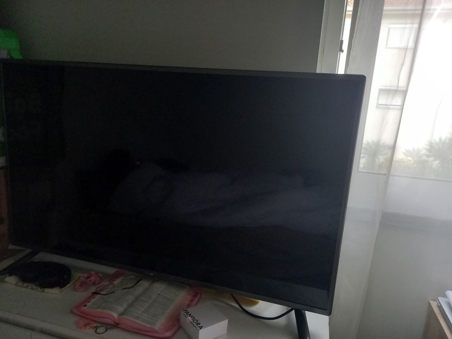 TV LG avariada. Pra sair Logo